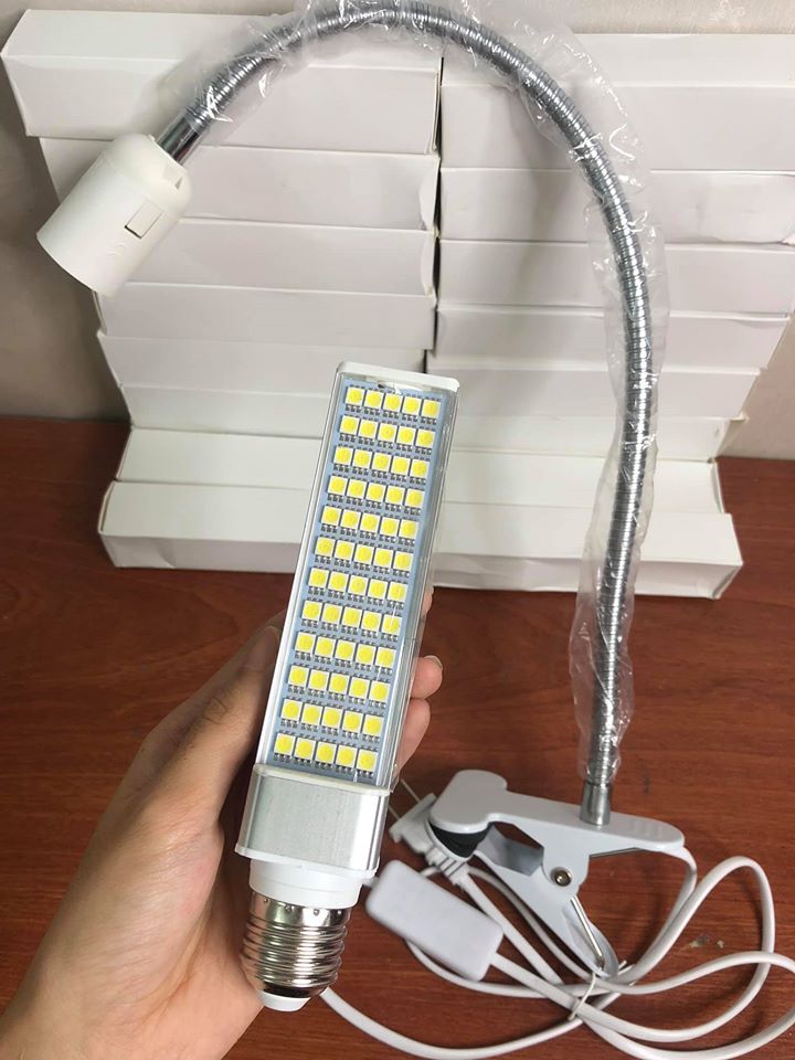 ĐÈN KẸP BÀN 60 BÓNG LED XOAY 360 ĐỘ
