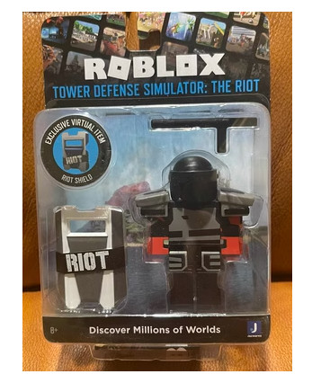 Mô hình nhân vật roblox chính hãng có mã code