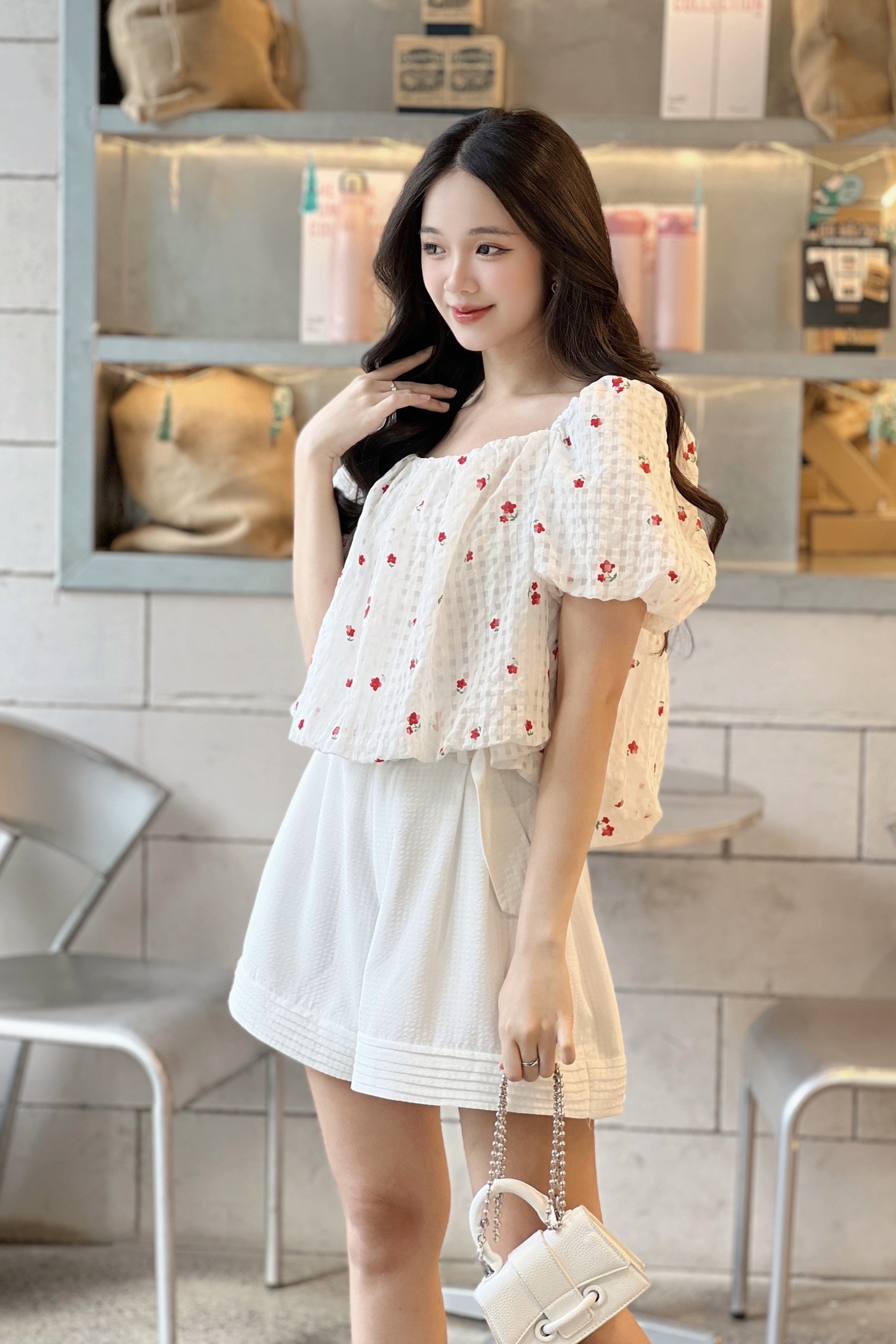 Voucher siêu sale 15% OLV - Áo Sue Fleur Top
