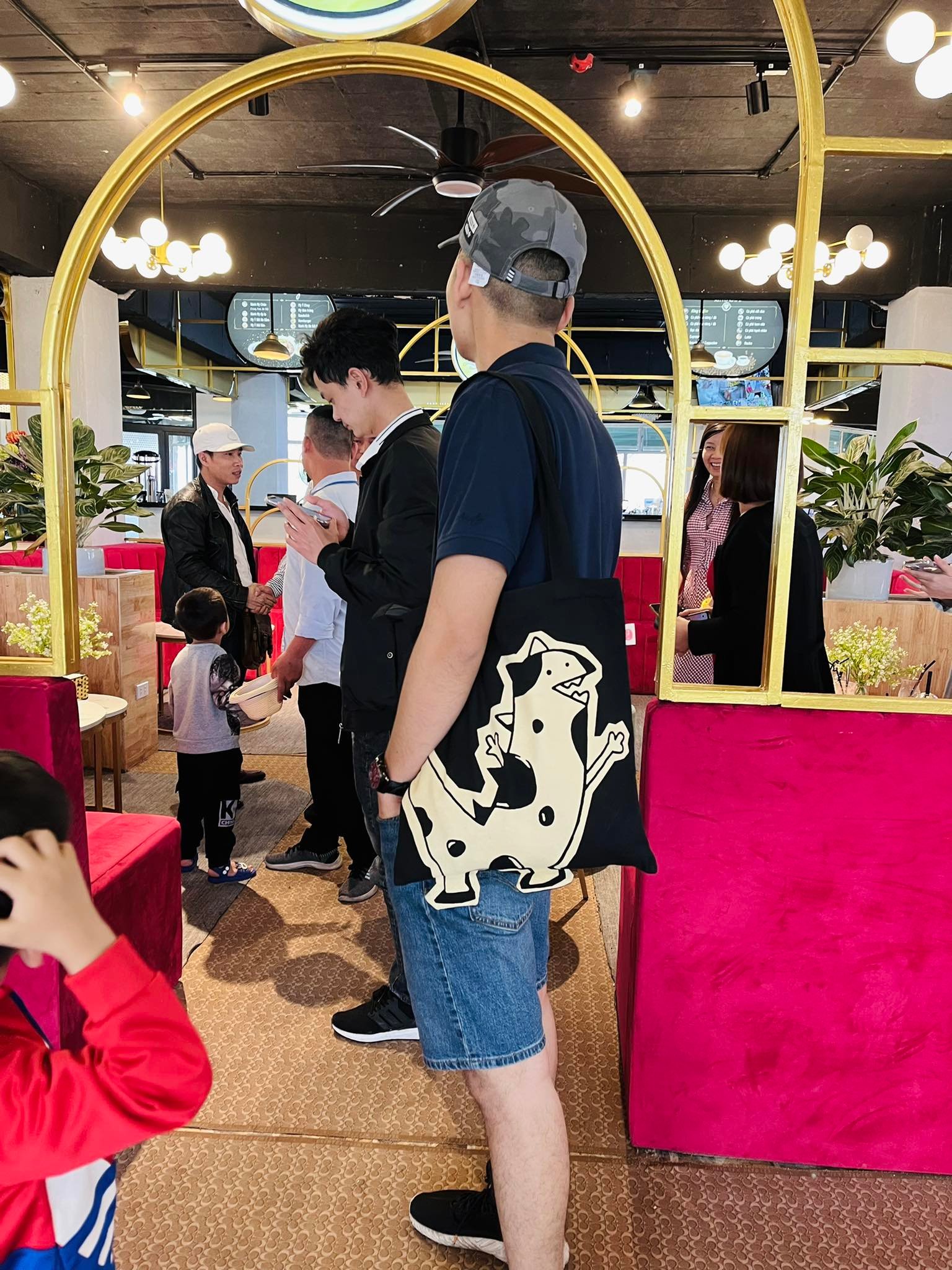 Túi Tote Khủng Long Thò Đuôi Siêu Ngầu [Made by Tòhe]