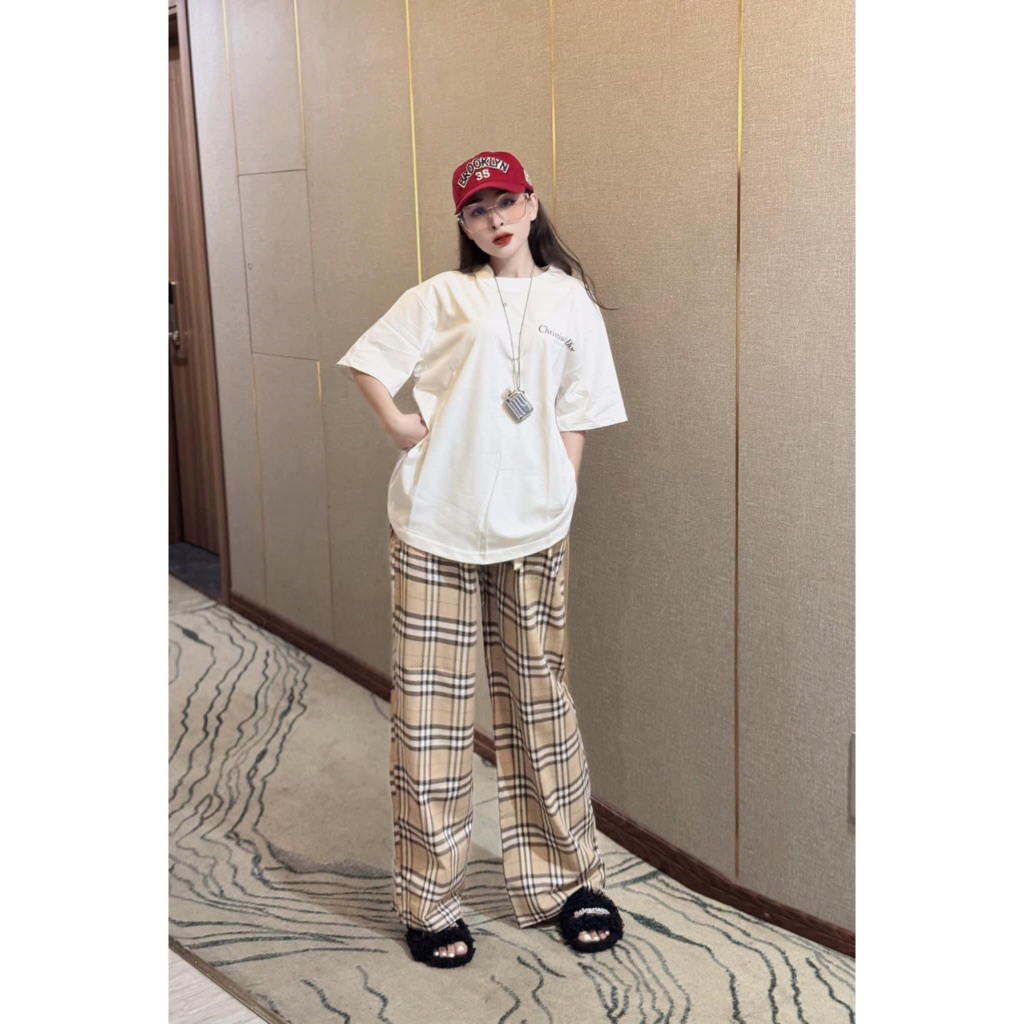 Set Áo Thun Phông Phối Quần Suông Kẻ Sọc Caro Freesize Style Basic