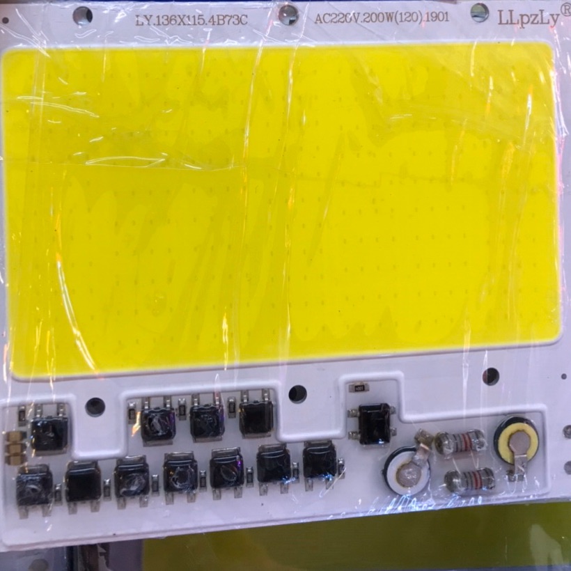 Nhân led 200w đuện 220v