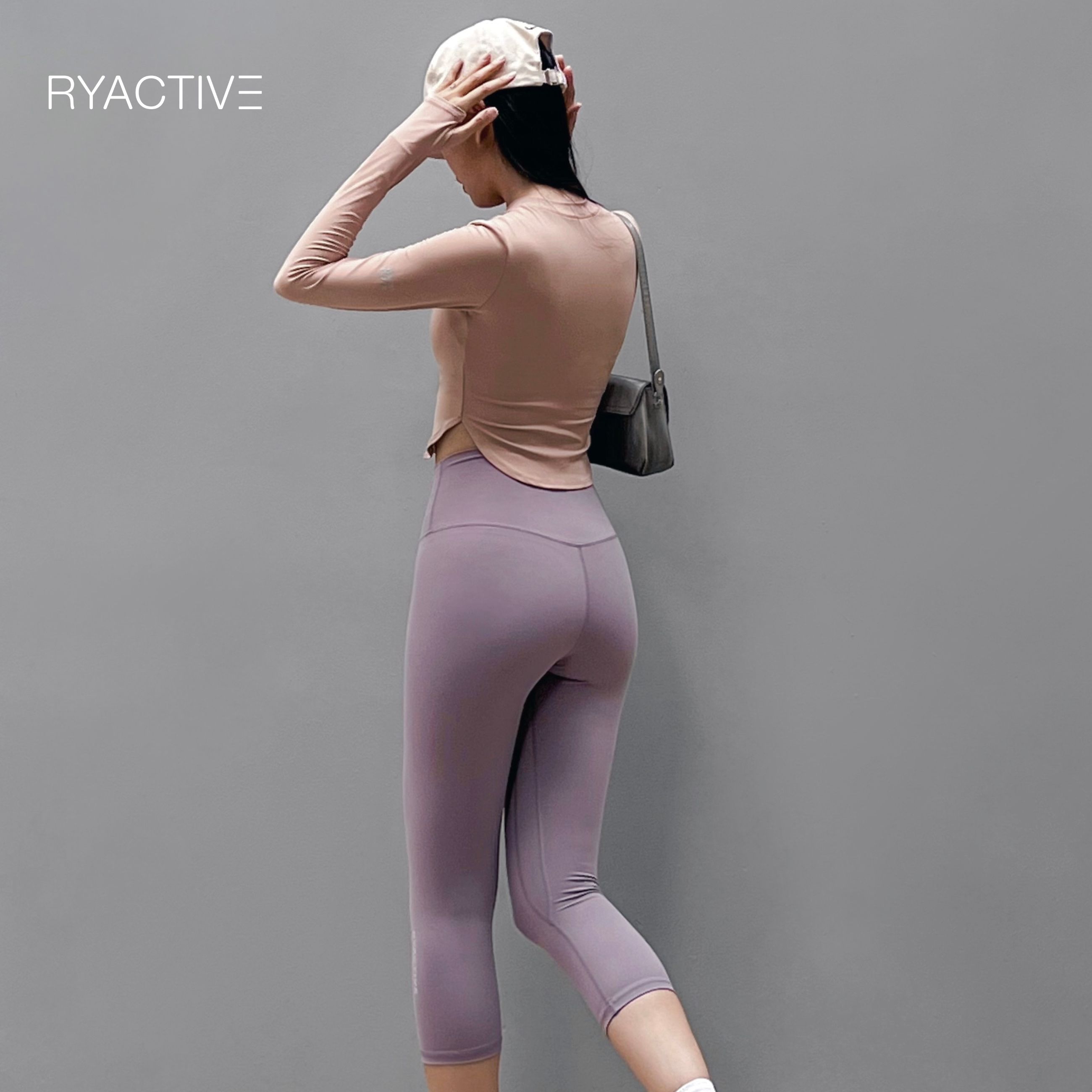 Quần legging thể thao dáng lửng RYACTIVE - MEDIUM LEGGING Light purple