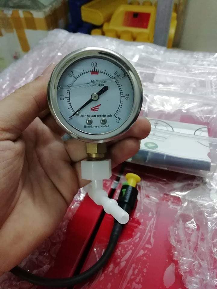 Đồng Hồ Đo Áp Suất Bơm Xăng
