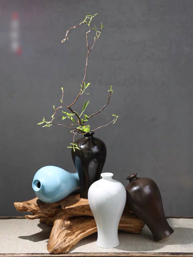 bình cắm hoa phong cách ikabena Nhật