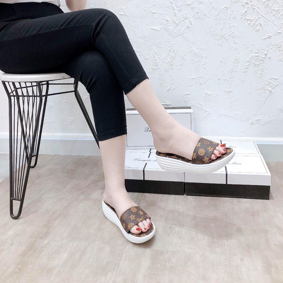 Dép nữ Hàng Hiệu Cao Cấp - D218