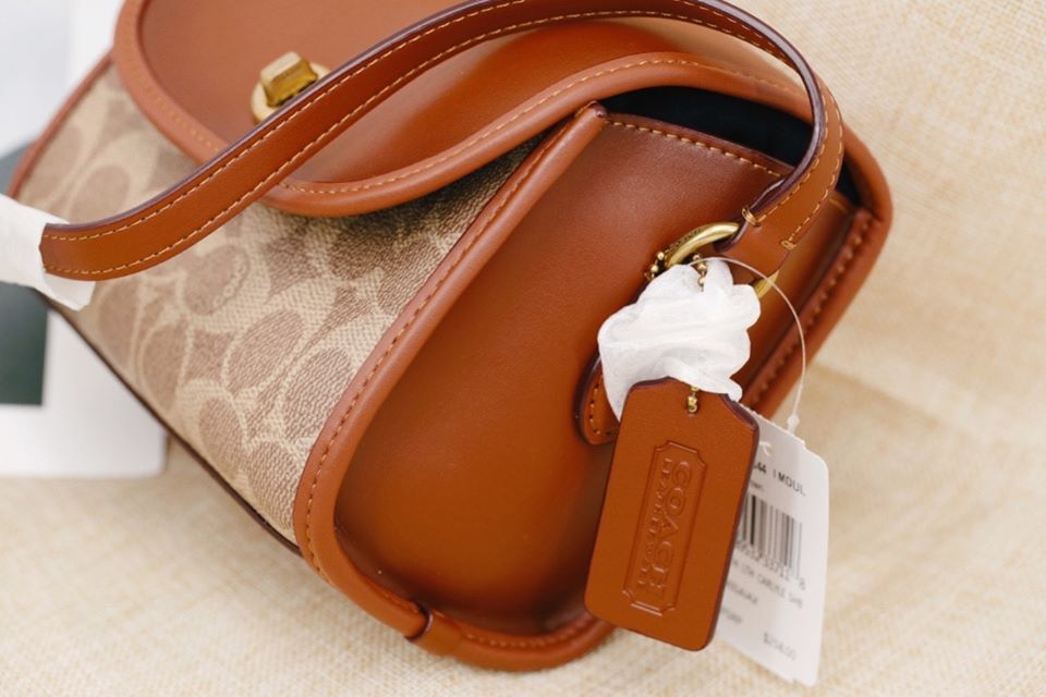 [HCM]Túi COACH TURNLOCK Mẫu mới 2020 của Coach.