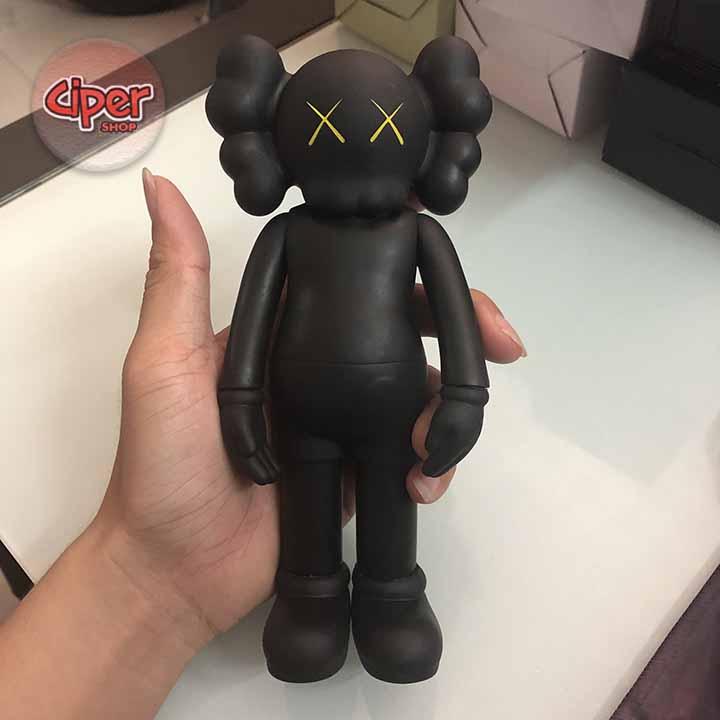 Mô hình Kaws 8in - 20cm - Đen