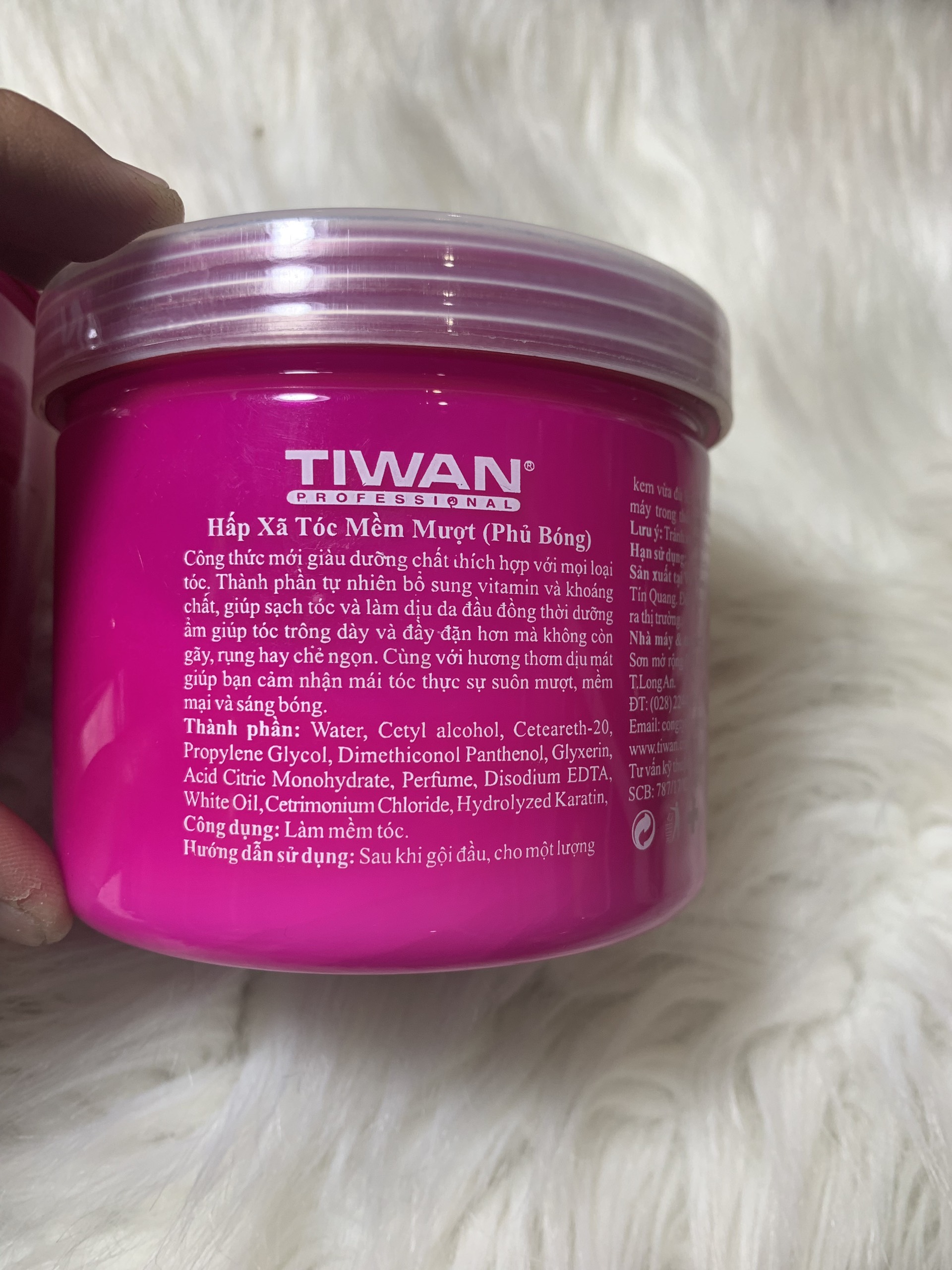 Hấp Dầu Tiwan Hồng Glossy Silky Soft 500ml