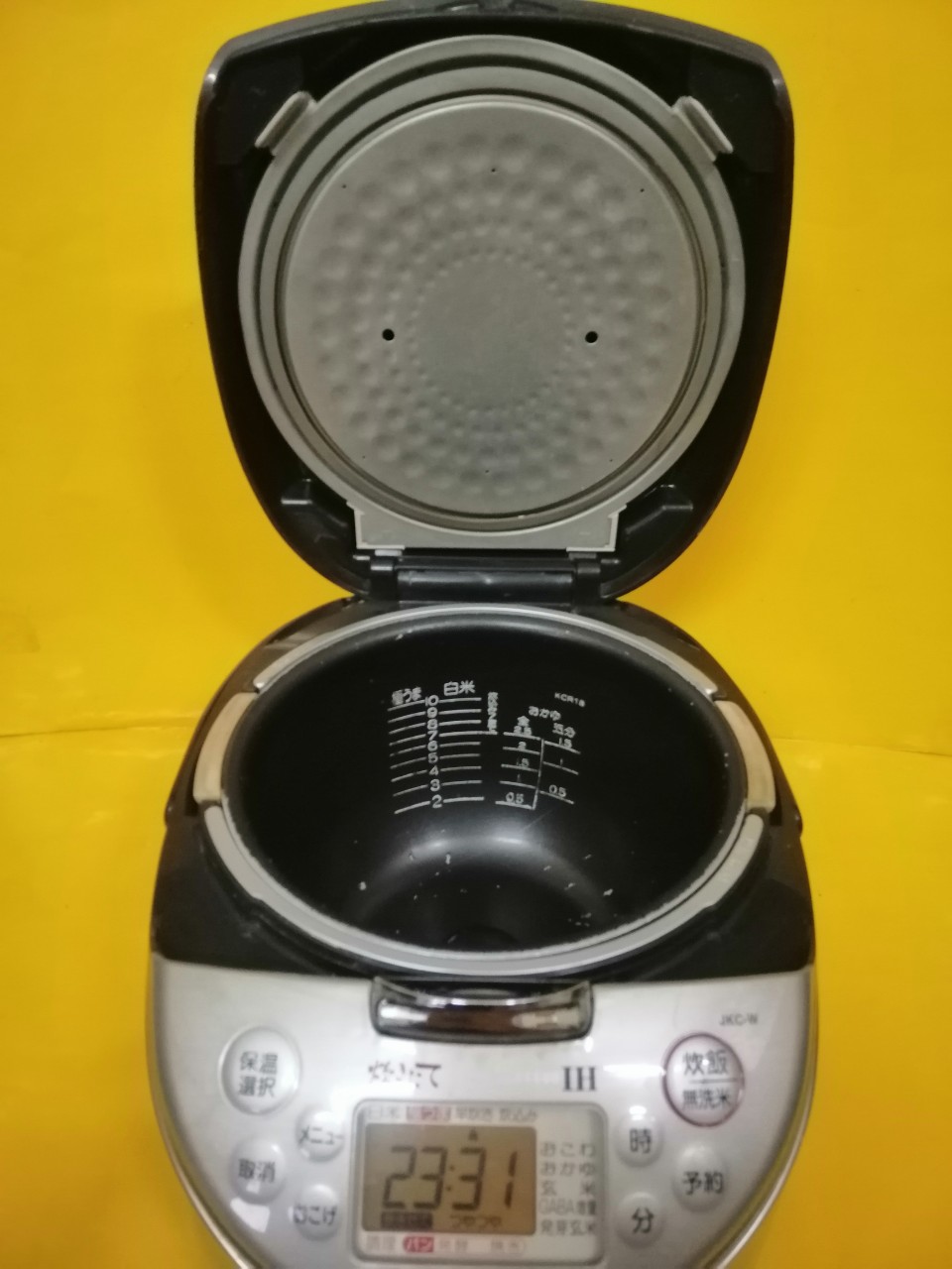 Nồi cơm nội địa Nhật Tiger JKC-W (1.8L)