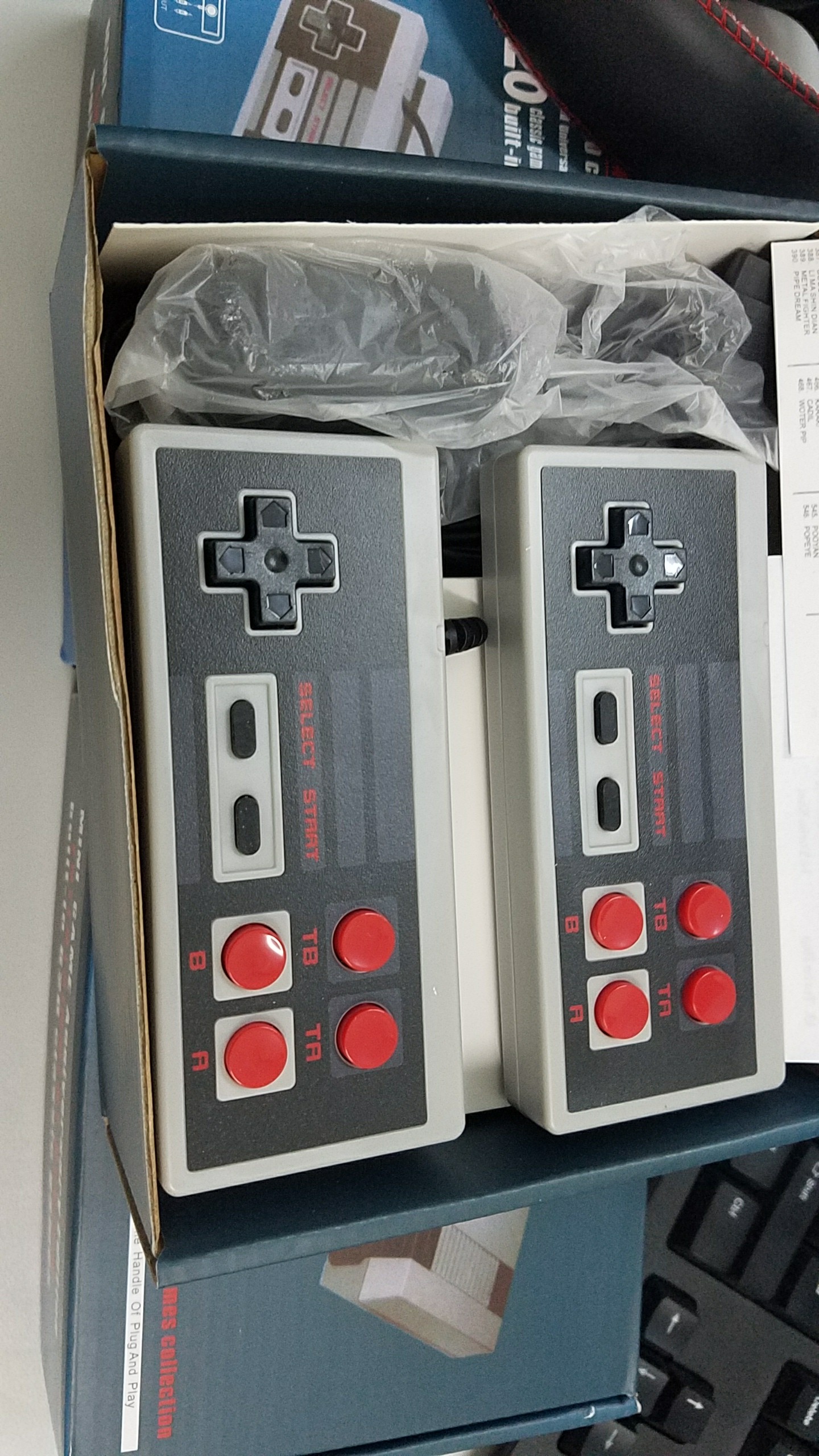 Máy chơi game 4 nút Nes CoolBaby 620 game - nes620