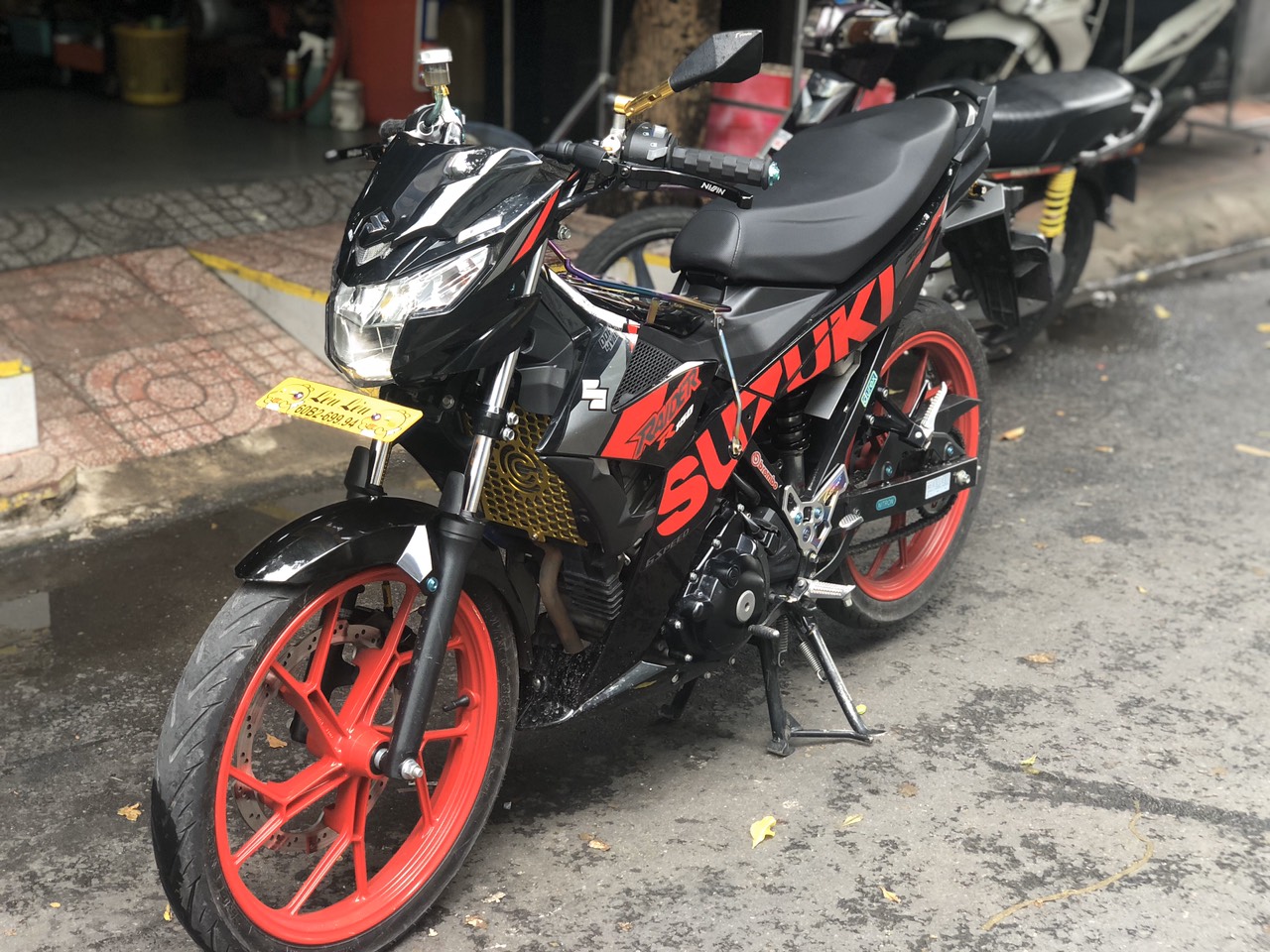 [HCM]ỐP ĐẦU RAIDER FI - SATRIA FI ĐEN TRONG