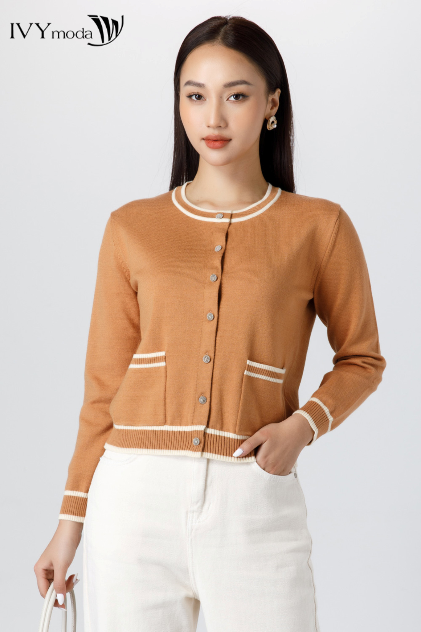 Áo khoác len viền màu nữ IVY Moda MS 77B8825