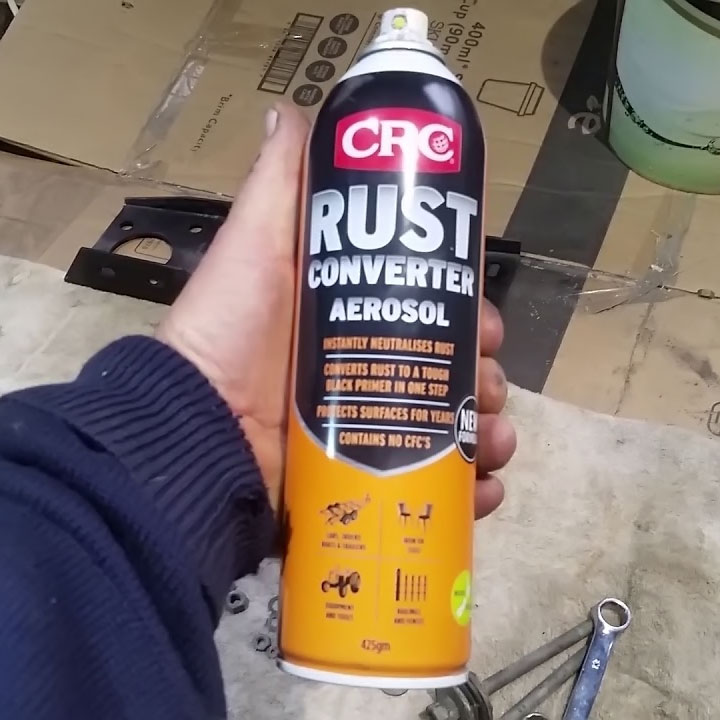 Chai xịt chuyển đổi rỉ sét CRC Rust Converter Aerosol 425g