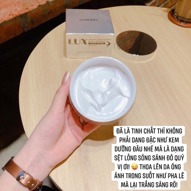 [HCM]Kem Dưỡng Da Body LUX soHerbs 200gram