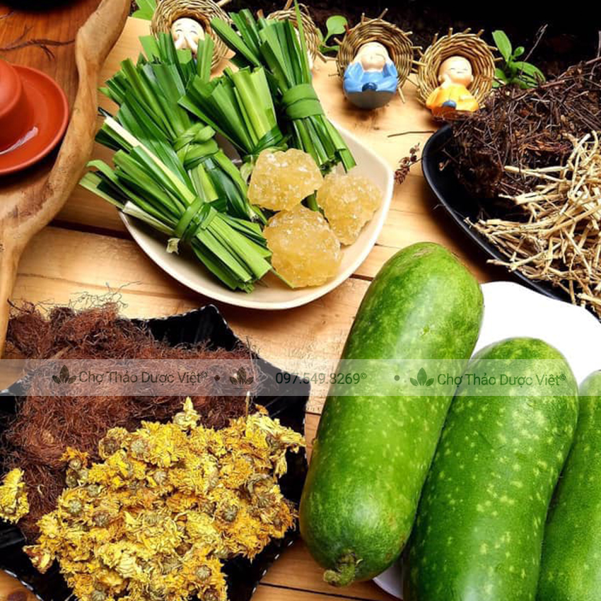 Chrysanthemum Ginseng, Set of Various Flavors, Cooks in 5-7 Liters of Water, Clears Heat, Refreshes, Cools the Liver, Comes with Chia Seeds.