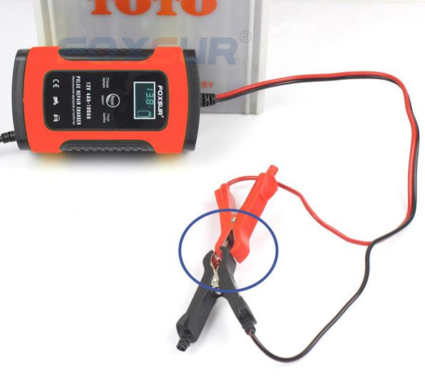 Sạc acquy 12 volt FOXSUR  dòng sạc 5A