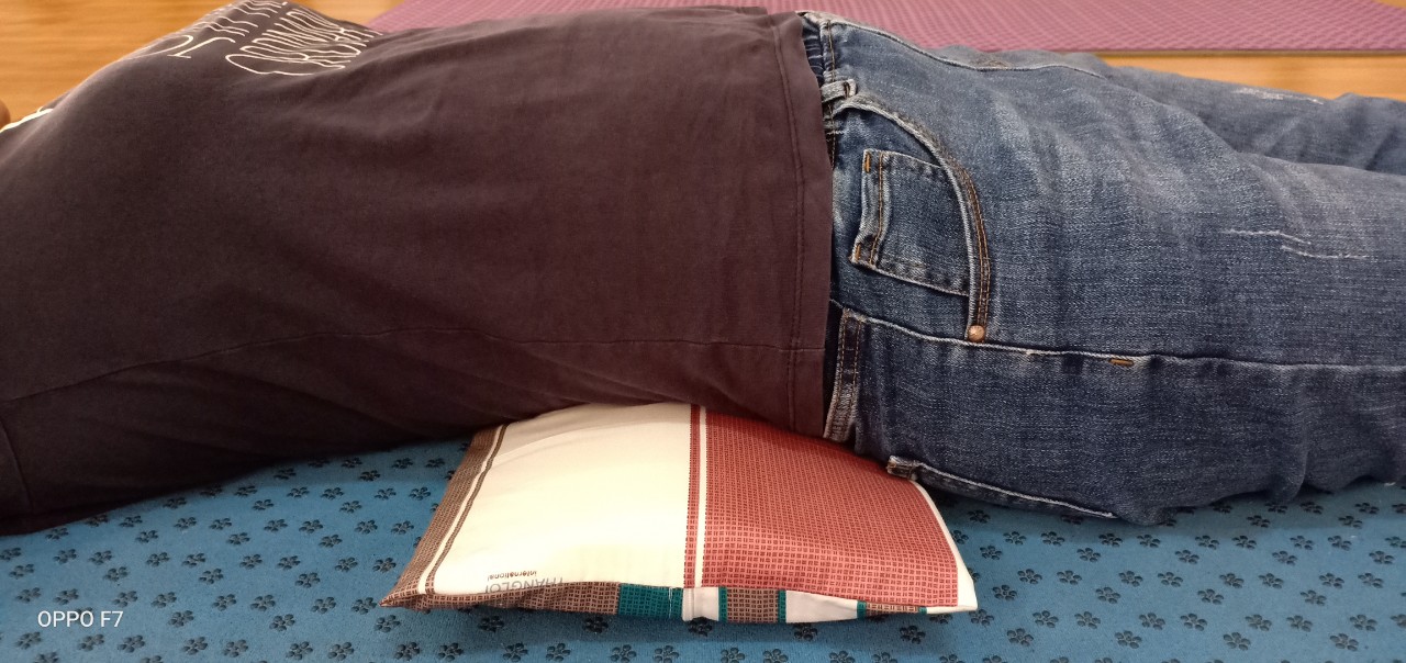 [HCM]Gối kê lưng khi ngủ cho người đau thoái hóa lưng và cho bà bầu