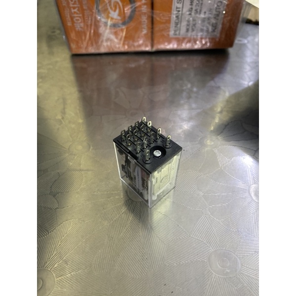 Rơ le trung gian 220VAC, 14 chân (Role 220VAC)