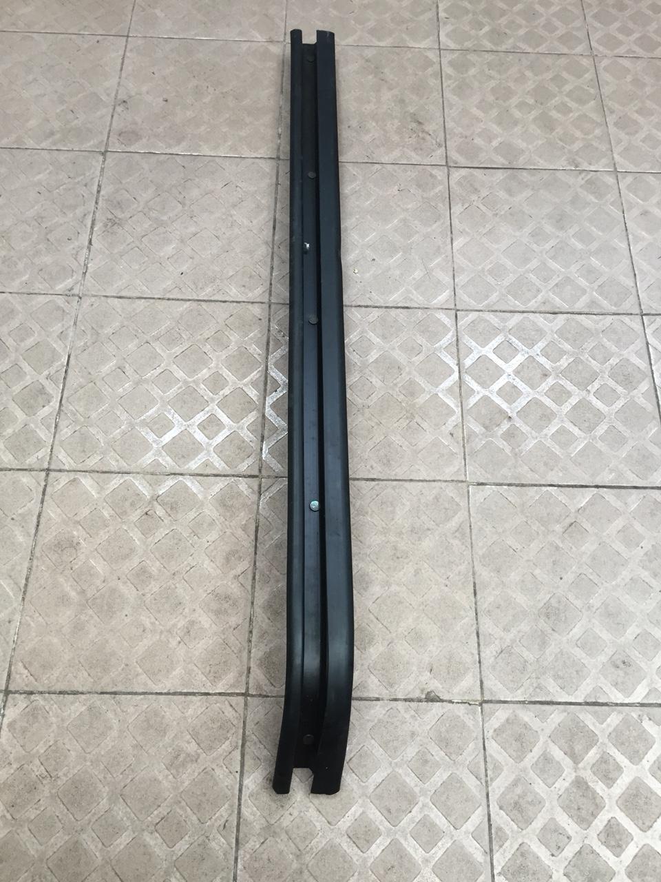 Thanh trượt cửa lùa Suzuki Carry / Daewoo Damas