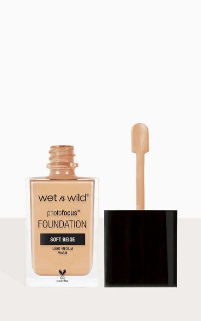 Kem nền Wet n Wild Photo Focus Foundation