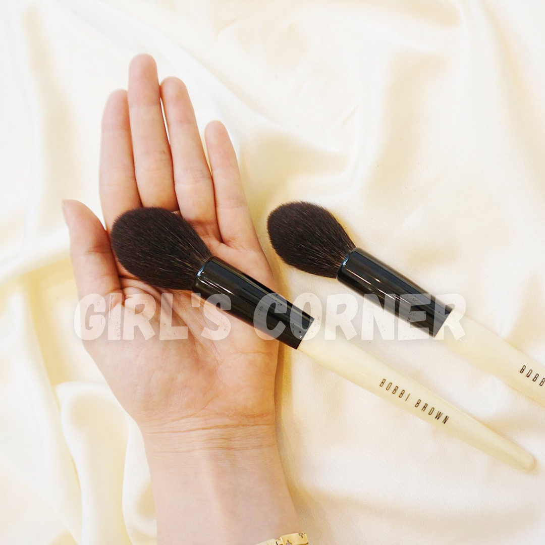 Cọ phủ phấn Bobbi Powder