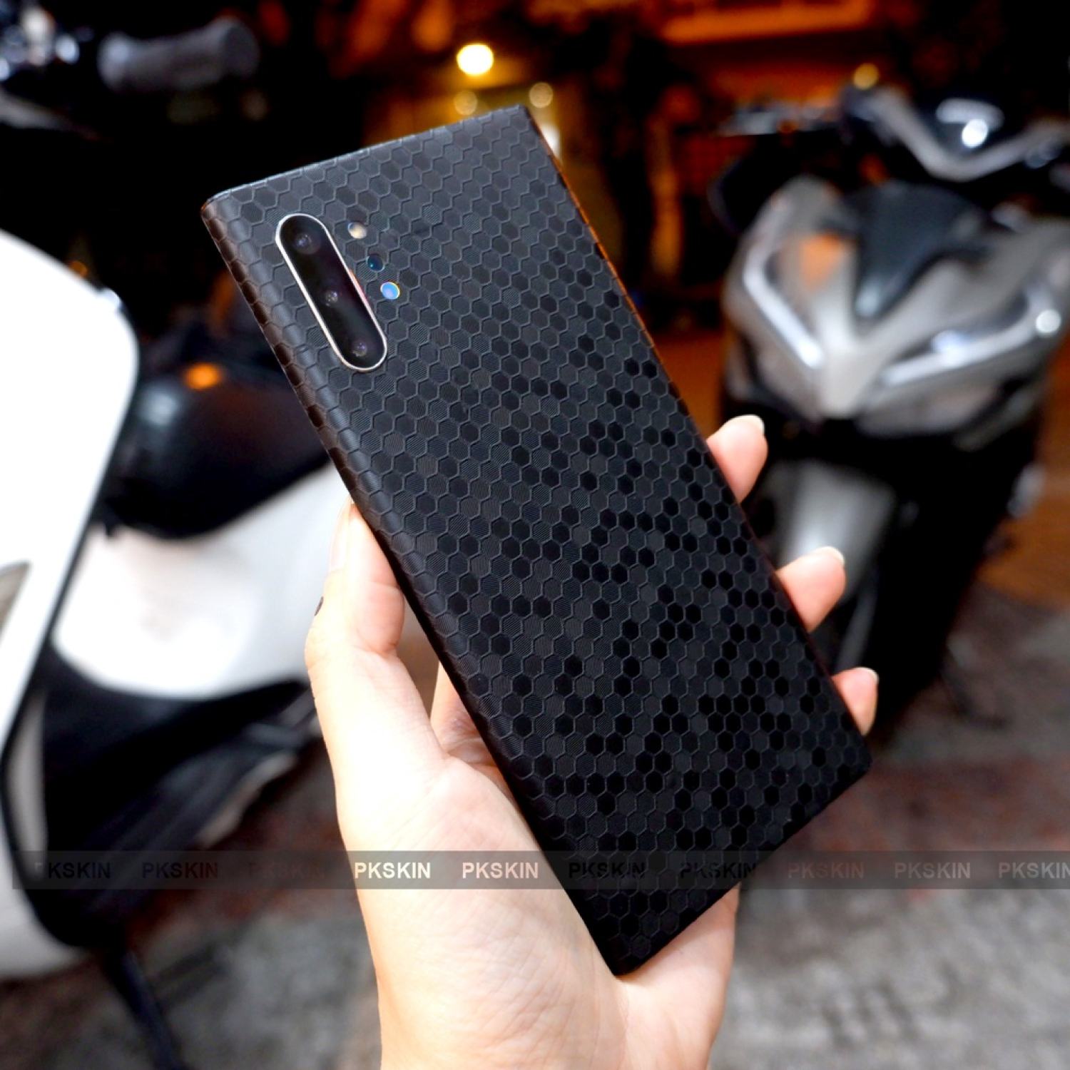 Miếng dán skin full lưng viền samsung Note 10 , Note 10 plus , note 20 , note 20 ultra honeycomb nhập khẩu