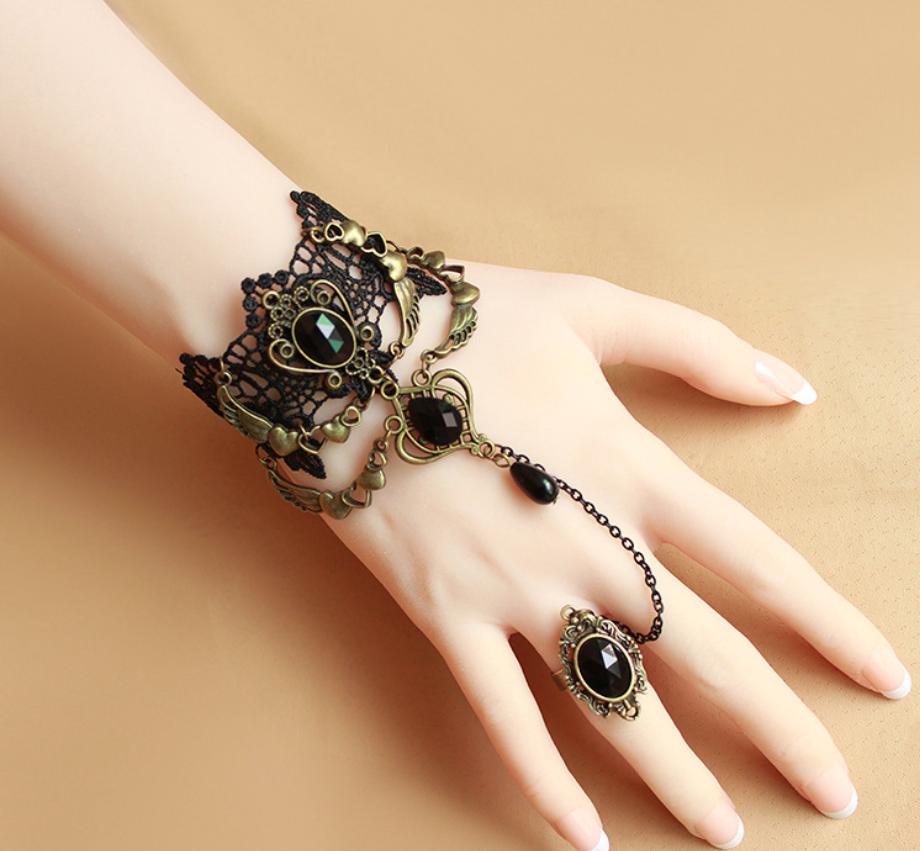 [HCM]Vòng tay nữ choker hình trái tim cổ điển