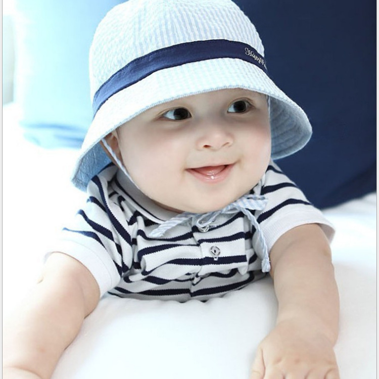 Mũ cho bé vành rộng siêu đẹp