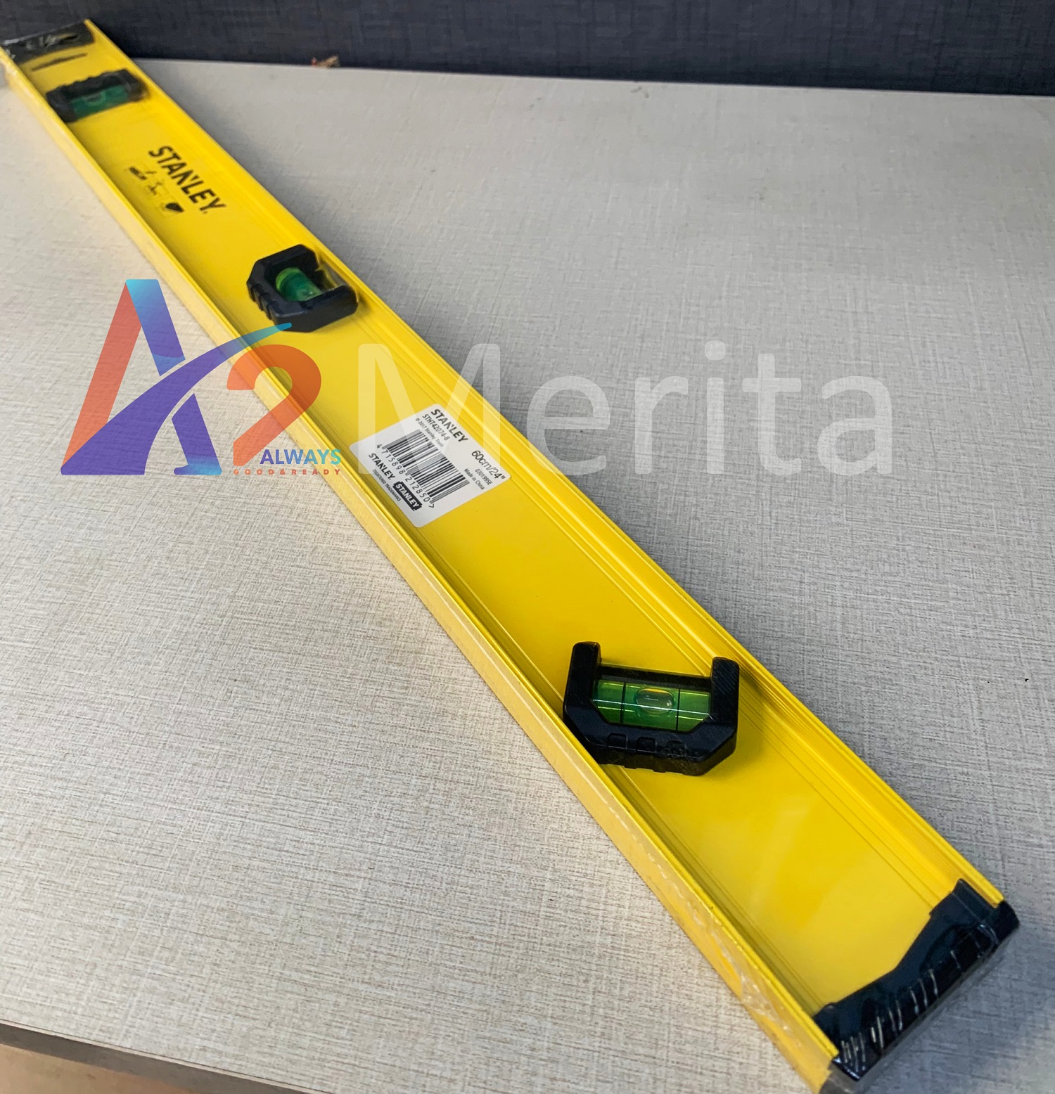 Thước thủy nhôm 60cm Stanley STHT42074-8