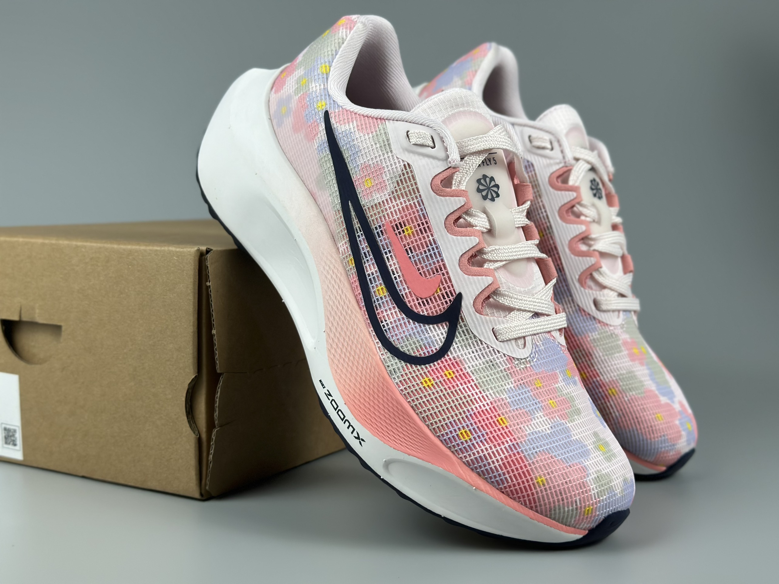 Nike Air Zoom Fly 5  (36-39)