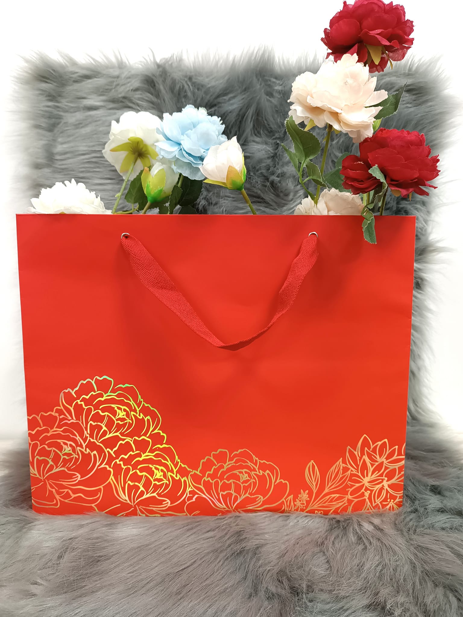 Combo 50 Túi giấy đựng quà lớn TT01 (KT: 28 x 35 x 14 cm)