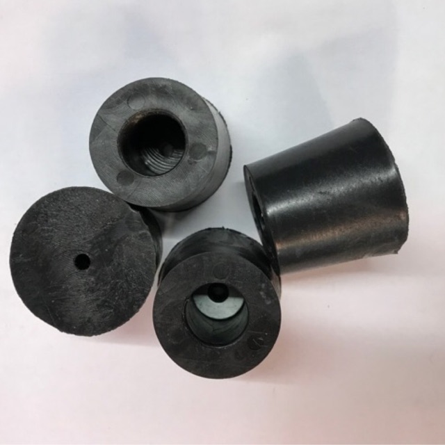2 chiếc chân cao su giảm rung loại to
