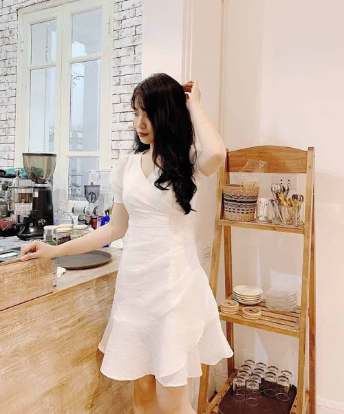ĐẦM XÒE CỔ V XẾP LY HẠT EO SWEET DRESS