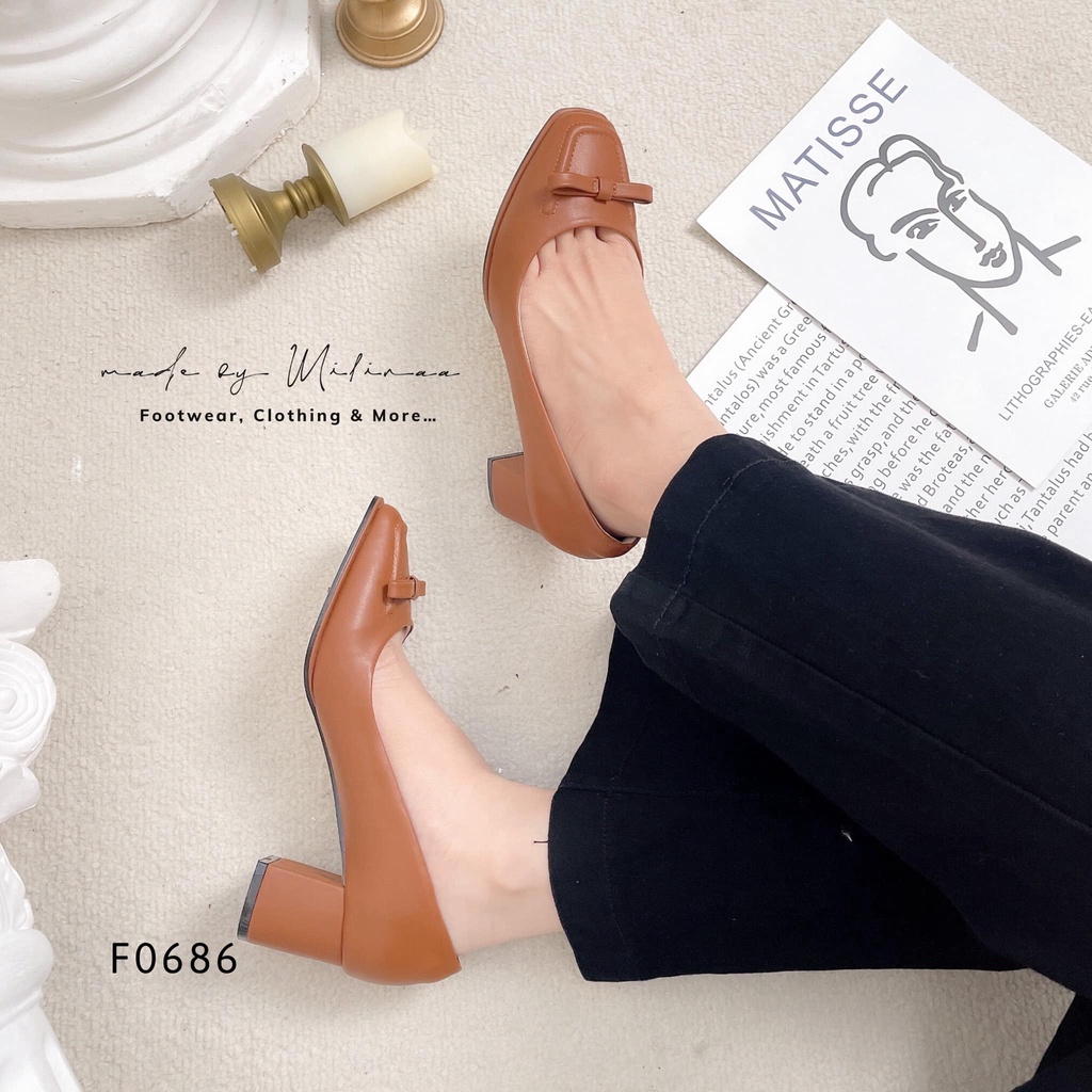 Giày cao gót nữ gót vuông 5p bít mũi nơ nhỏ f0686