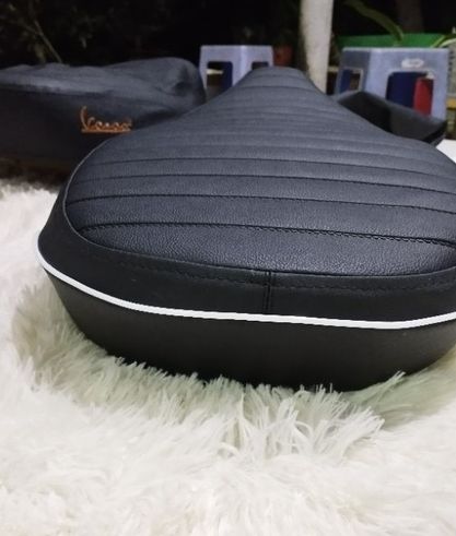 Da yên xe Vespa dòng Sprint, Primavera viền cao cấp