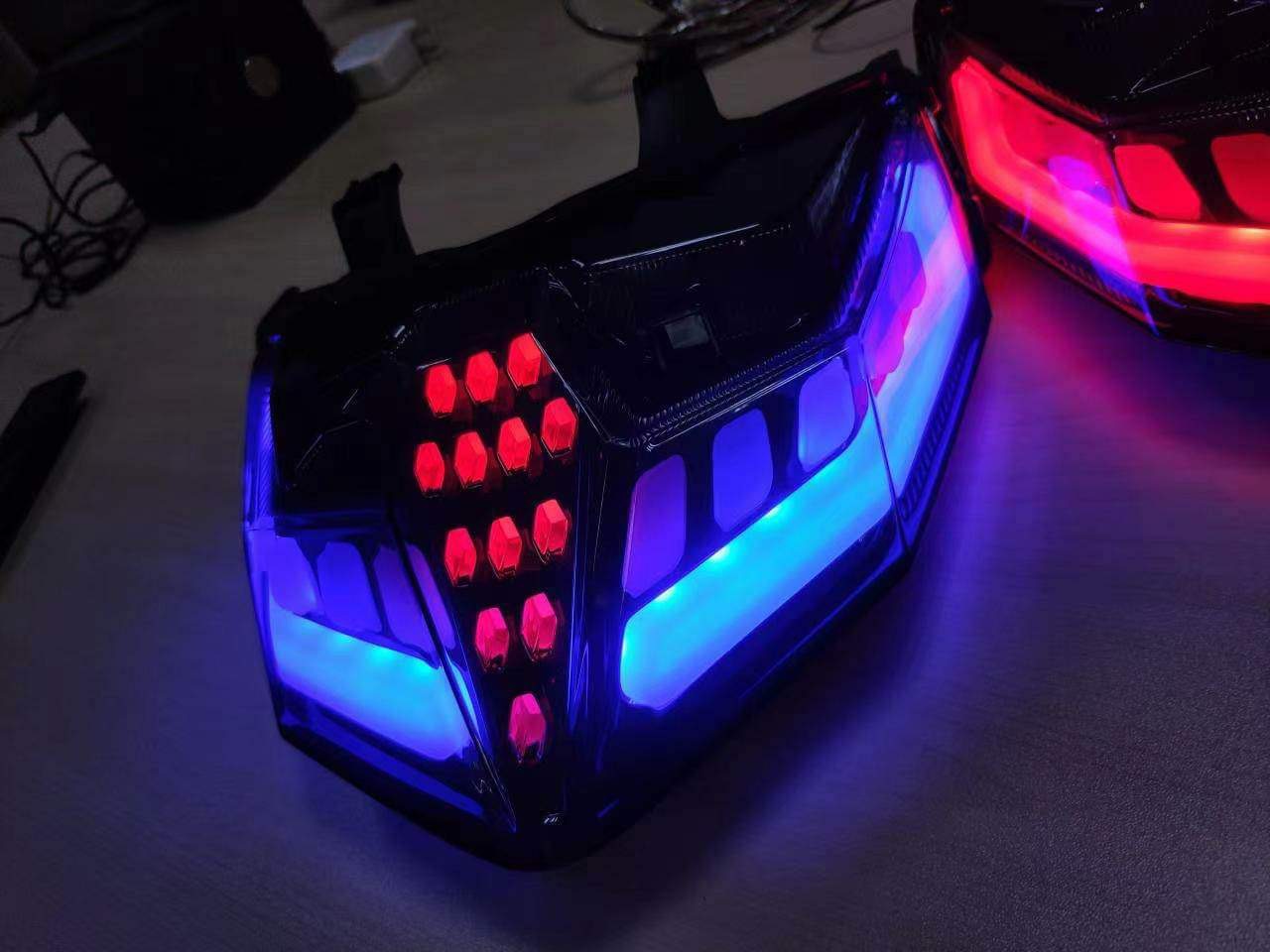 ĐUÔI ĐÈN SHARK GẮN CHO XE VARIO