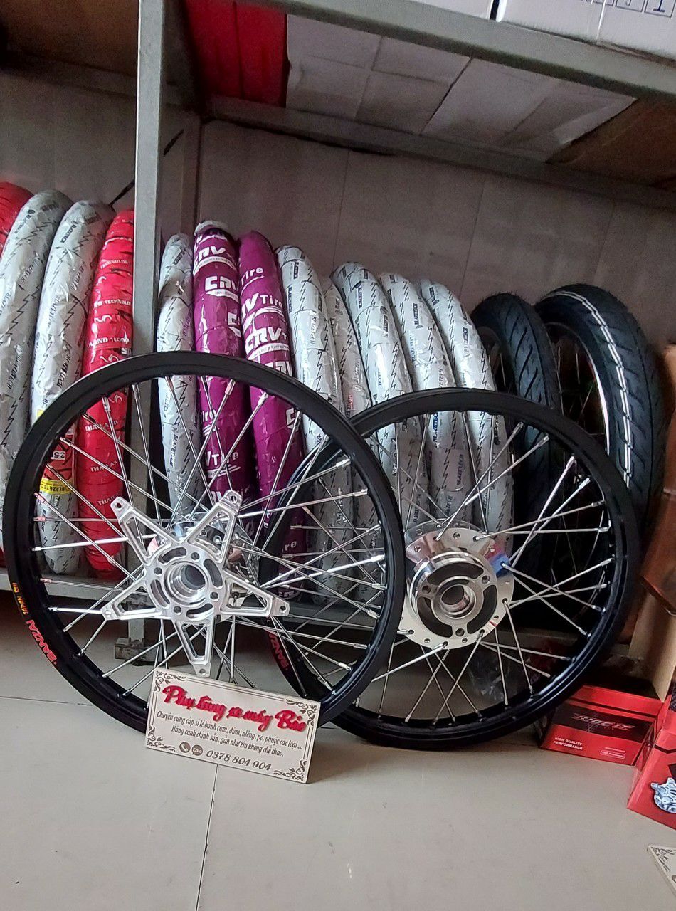 bánh căm RAIDER SATRIA niềng nhôm BANZAi 1.4/1.4 kèm lòng nhôm ngôi sao đã rút căm sẵn