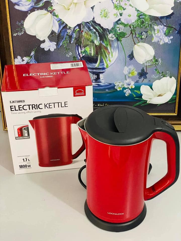 Ấm siêu tốc bằng thép không gỉ Ỉ LOCK&LOCK 1,7L EJK738 Đỏ