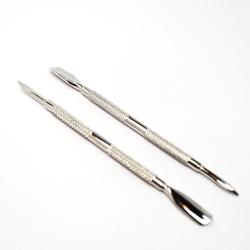 đẩy da , lấy khóe nail