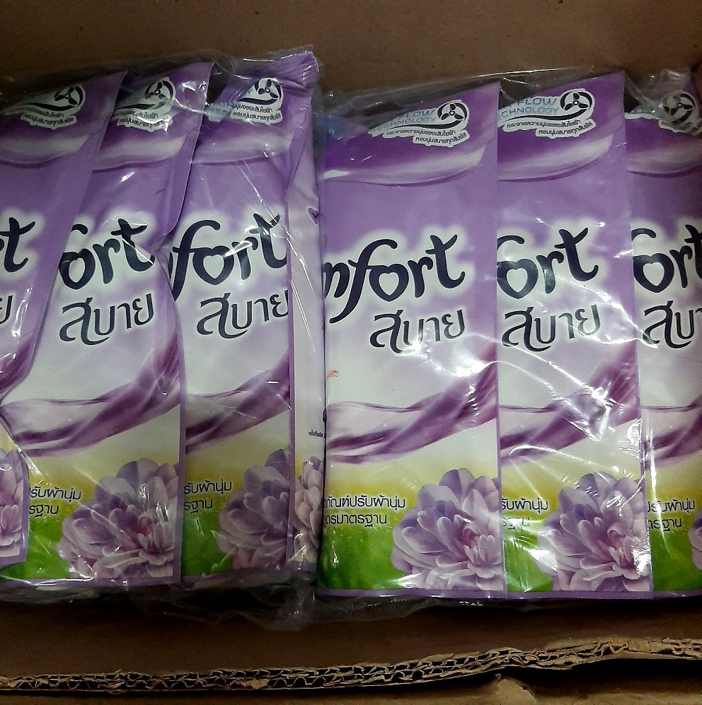 (sét 4 gói) Nước xả vải comfor thái lan màu tím 580ml