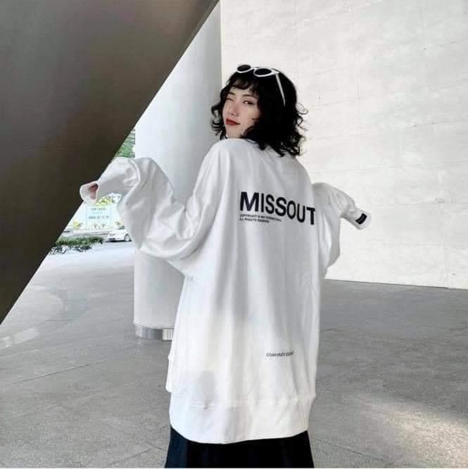 [Yoloboutique] Áo Sweater Missout trắng