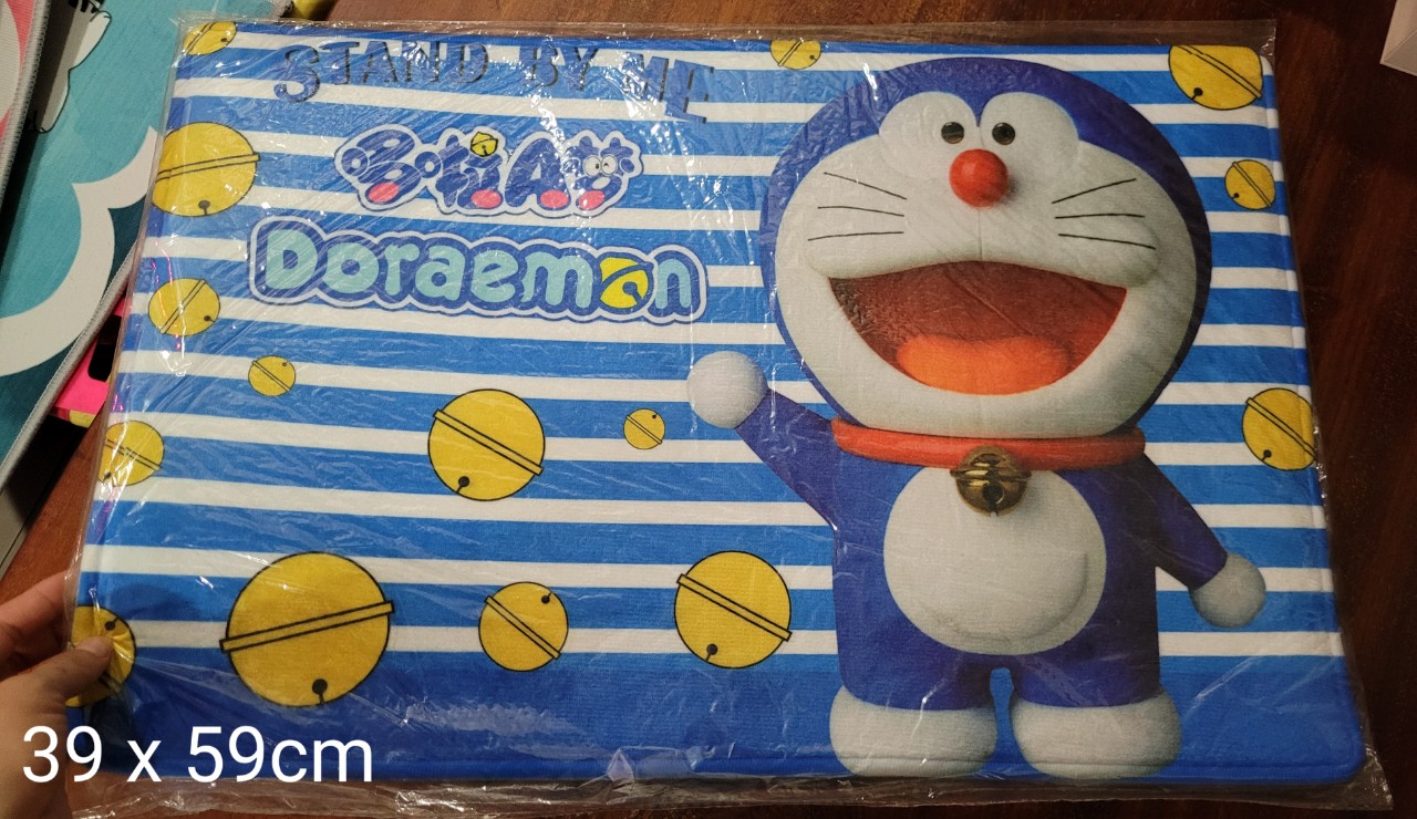 Thảm trải sàn hình Kitty, Thảm trải sàn hình Đôrêamon