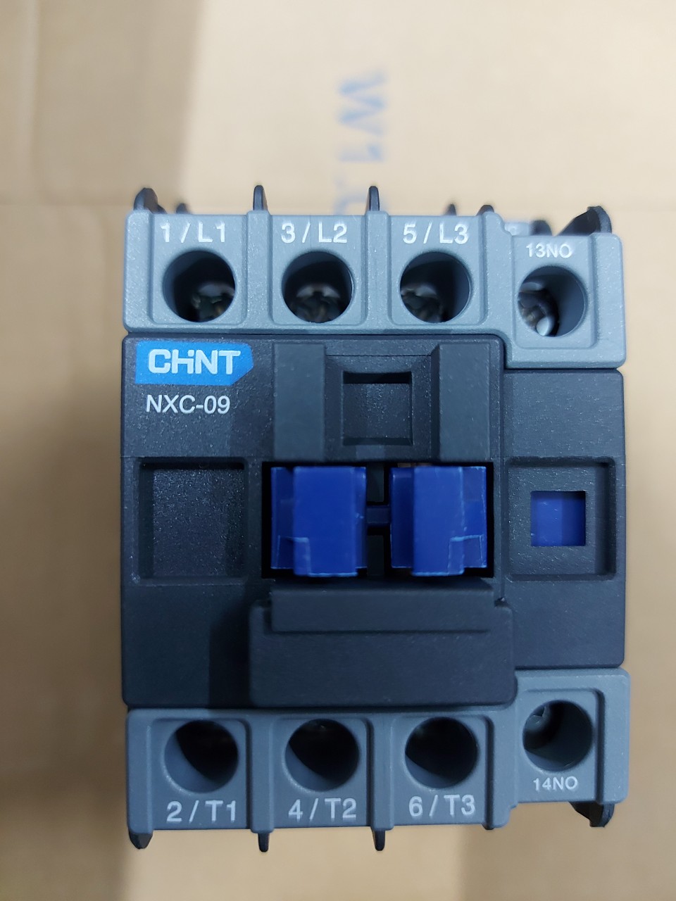 Khởi động từ CHINT NXC 09A-220V