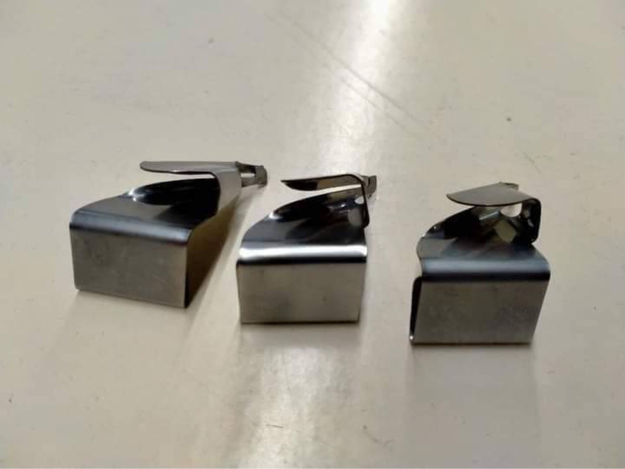 Cữ Chống Quăn Mép Vải - Máy Vắt Sổ Công Nghiệp.