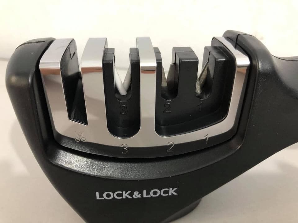 Dụng cụ mài dao kéo cao cấp 4 rãnh Lock&Lock