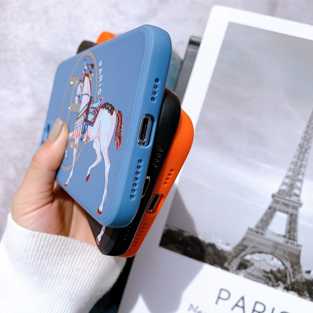 Ốp Lưng Silicon Màu Bảo Vệ CAMERA Đính Đá Hermes Paris