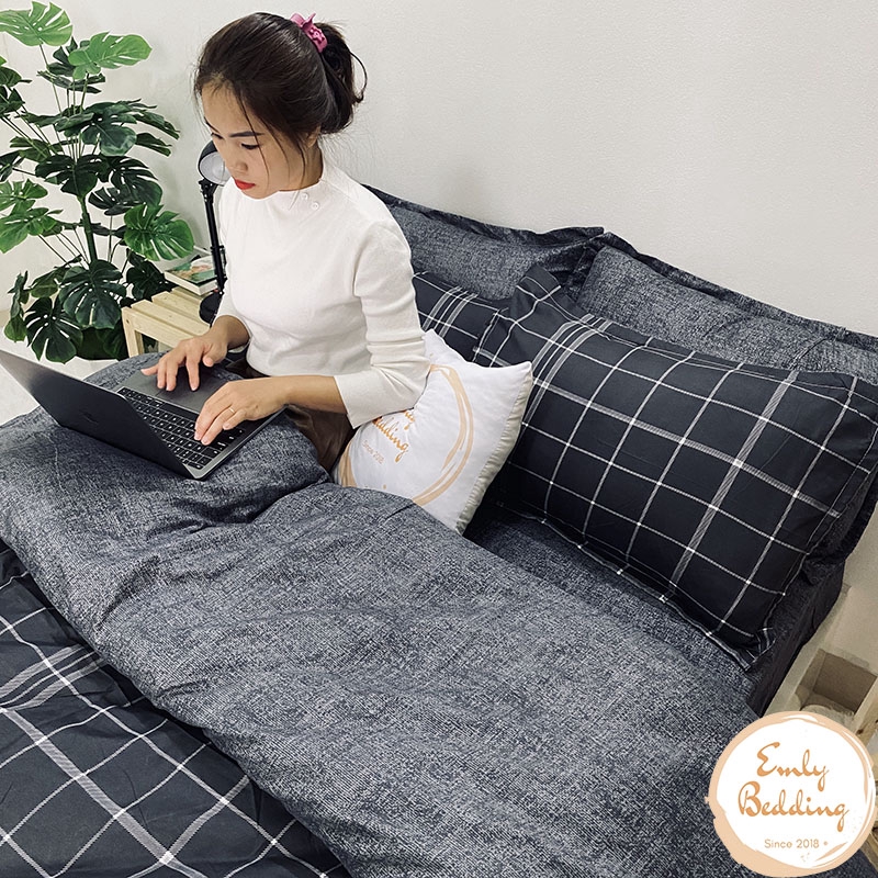 Bộ Chăn Ga Cotton Poly Emly Bedding Mẫu Kẻ Đen Mới- Emly Bedding