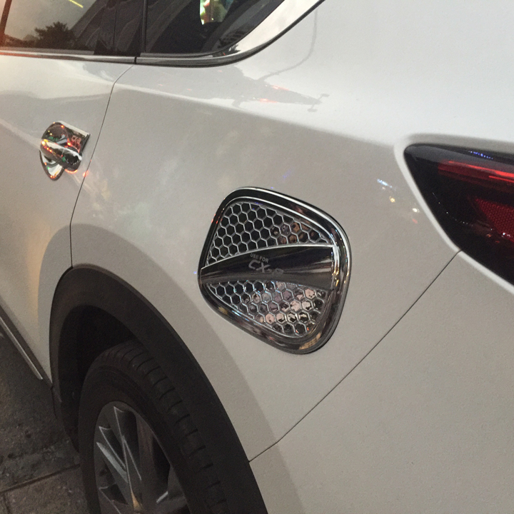 Ốp nắp đậy bình xăng Mazda CX-8, CX8