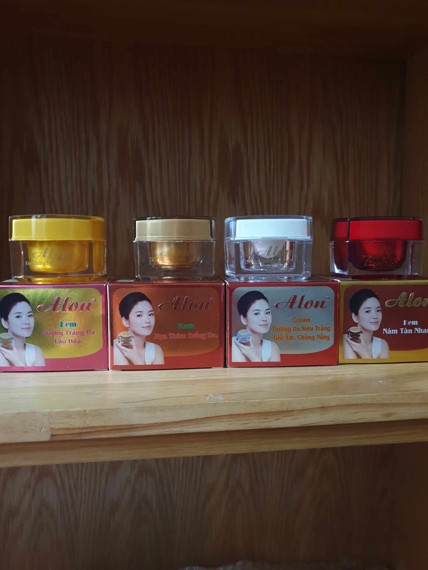 [HCM]kem alon dưỡng trắng da 17gr